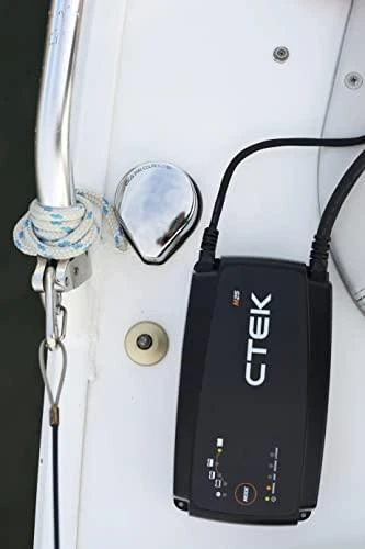 Impulsinis įkroviklis akumuliatoriams CTEK M25 12V 25A Marine