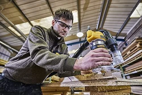Kantų freza DEWALT  900W D26200