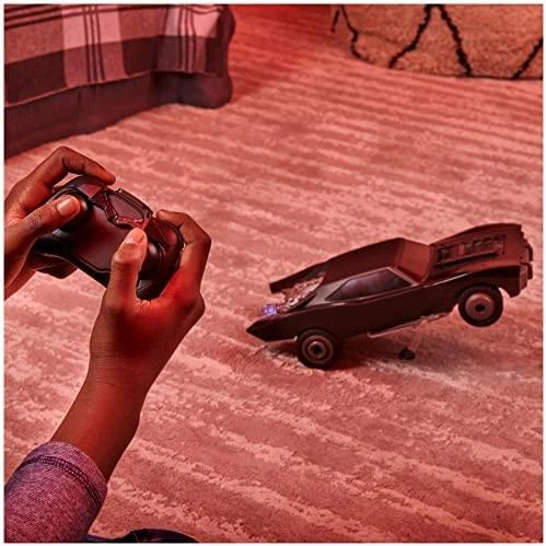 Radijo bangomis valdoma mašina BATMAN 1:15, Batmobile Turbo Boost, 6061300