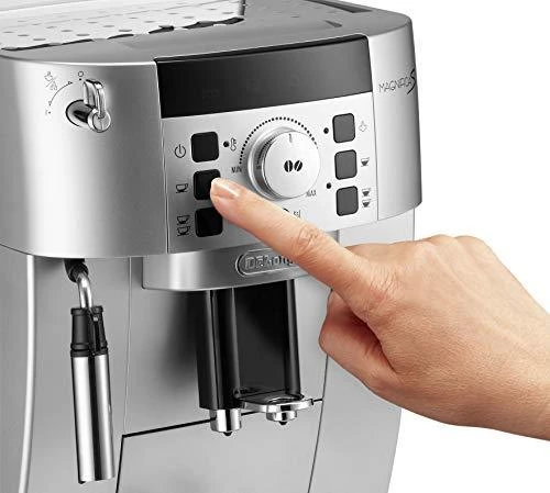 Kavos aparatas DeLonghi ECAM22.110.SB