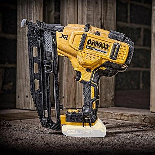 Viniakalė DeWalt DCN660P2-QW; 18 V; 2x5,0 Ah akum.