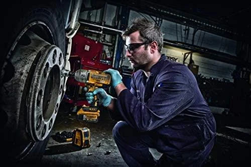 DEWALT Smūginis veržliasukis DCF899NT  950Nm  be akumuliatoriaus ir kroviklio
