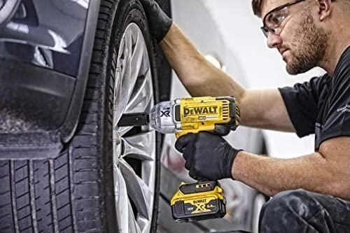 DEWALT Smūginis veržliasukis DCF899NT  950Nm  be akumuliatoriaus ir kroviklio