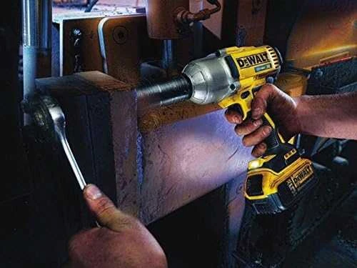 Akumuliatorinis smūginis veržliasukis DeWalt DCF899P2-QW 18 V, 2x5.0 Ah, 1/2"