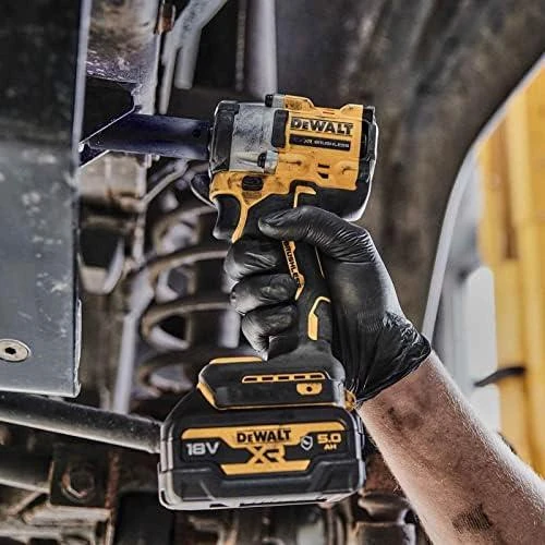 DeWALT akumuliatorinis smūginis veržliaraktis 18V b/a