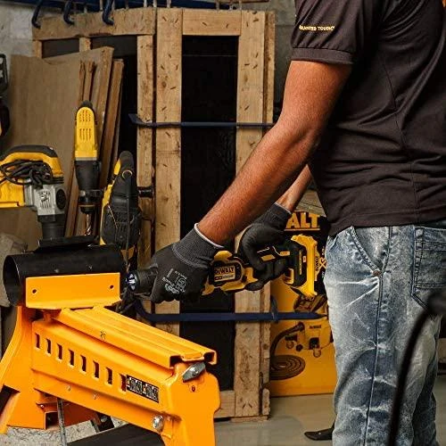 DEWALT TIESUS ŠLIFULĖLIS 18V′XR DCG426P2