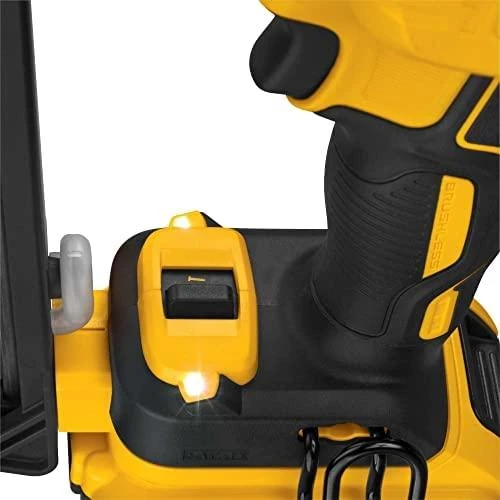 DEWALT akumuliatorinis viniakalis DCN660D2 18V 16Ga 32-63mm 2 x 2.0Ah bešepetėlinis