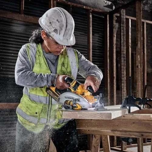 DeWalt akumuliatorinis diskinis pjūklas DCS573NT, 190mm, TSTAK lagaminas be akumuliatoriaus ir kroviklio