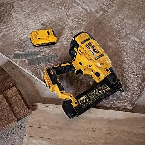 Viniakalė DeWalt DCN680N; 18 V (be akumuliatoriaus ir pakrovėjo)