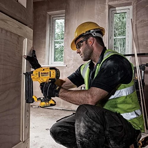 Viniakalė DeWalt DCN680N; 18 V (be akumuliatoriaus ir pakrovėjo)