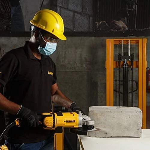 Kampinis šlifuoklis Dewalt DWE4579; 2600 W