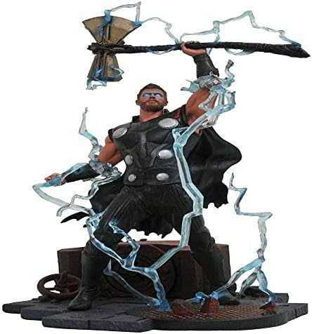 Diamond Select Marvel Avengers Thor diorama figure