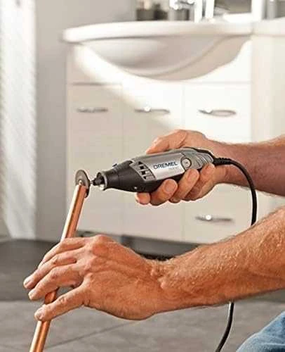 DREMEL 3000 serijos rotacinis įrankis + 15 priedų