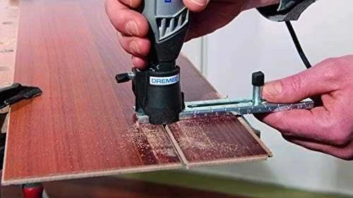 Bosch 678 Tiesių linijų ir apskritimų pjoviklis