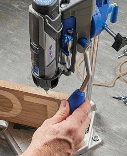Dremel 8240-3/45 su 45 priedų