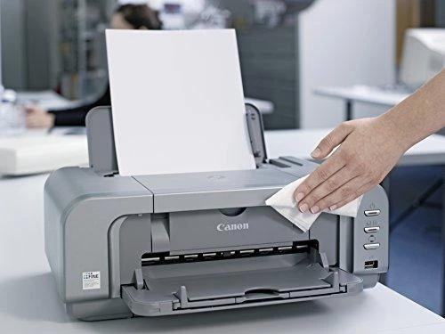 Valiklis Servetėlės DURABLE biuro techn. paviršiaus valymui,100vnt., šlapios