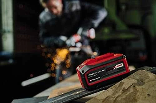 Einhell Multi-Ah PXC Plus akumuliatorius darbo procese