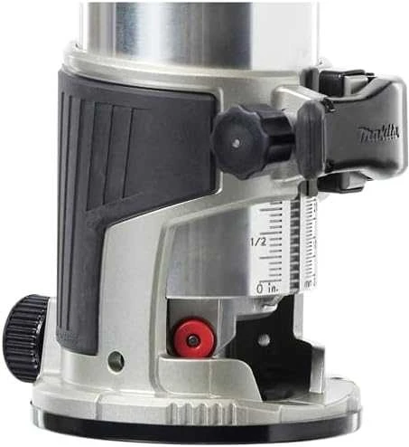 Frezeris Makita RT0702C