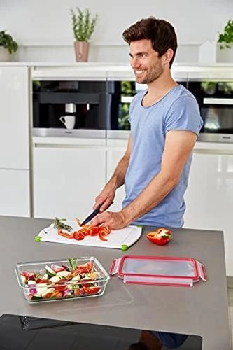 Emsa Clip&Close Glass Food Container 800 ml raudona
