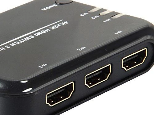Equip Įrengimo jungiklis 3 xHDMI 4K (332721)