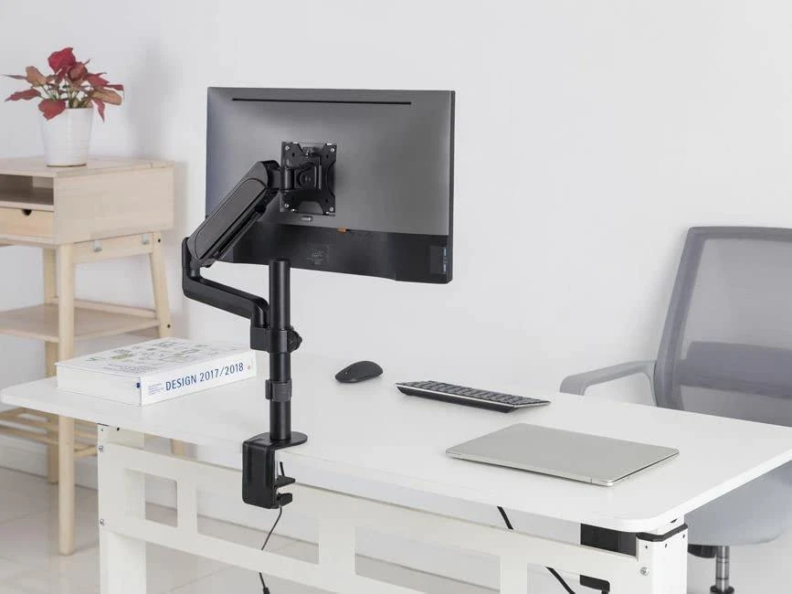 Equip 650132 monitoriaus laikiklis arba stovas 81,3 cm (32″) Stalas Juoda