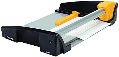 „Fellowes Atom A4“.