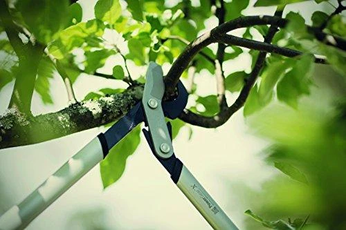Fiskars PowerGear X sodo žirklės prasilenkiančiais ašmenimis LX94, M (1020187)