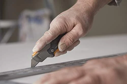 Fiskars CarbonMax Universalus peilis fiksuotais ašmenimis