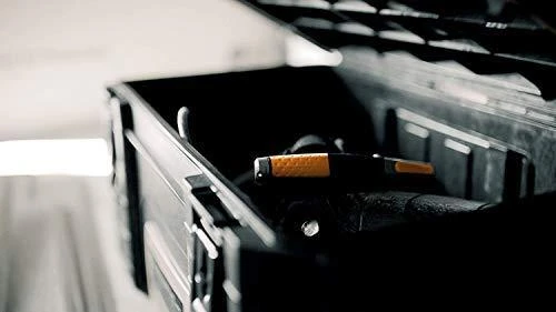 Fiskars CarbonMax Universalus peilis fiksuotais ašmenimis