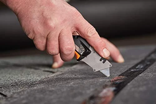 Fiskars CarbonMax Užlenkiamas peilis 1027224