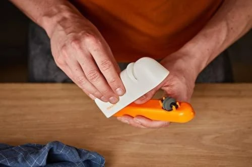 Fiskars Roll-Sharp™ galąstuvas 1014214, Baltas