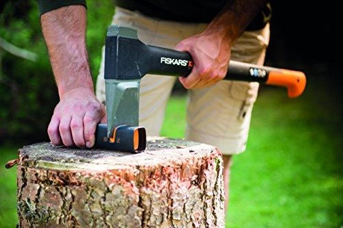 Fiskars Xsharp™ Kirvių ir peilių galąstuvas 1000601