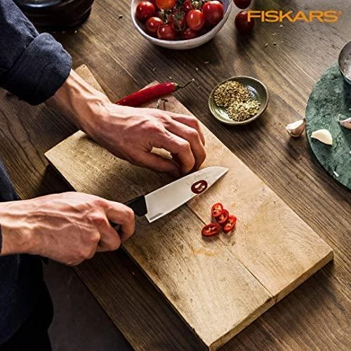 Fiskars Hard Edge mažas virėjo peilis 1051749