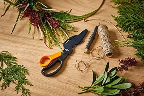 Fiskars Daugiafunkcinis įrankis - žirklės