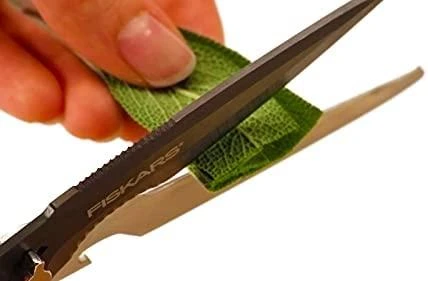 Fiskars Daugiafunkcinis įrankis - žirklės