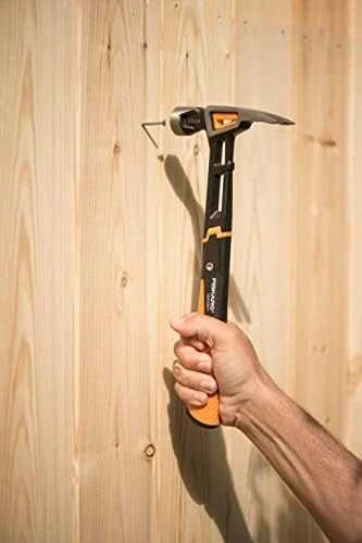 FISKARS Plaktukas universalus su viniatraukiu L