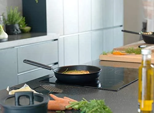 Fiskars HF keptuvė 30 cm