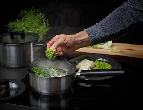 Fiskars Hard Face Nerūdijančio plieno keptuvė troškinimui 1,8 L / 18 cm