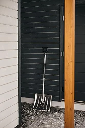 Fiskars Lengvas ir tvirtas aliumininis sniego kastuvas 44cm (1001636)