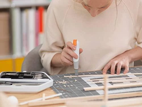 Fiskars Pjaustymo kilimėlis 60 cm x 91 cm 24 x 36 - A1 (dviejų skirtingų spalvų)