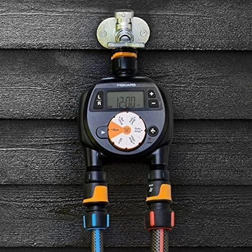 Fiskars laistymo laikmatis su dviem išėjimais