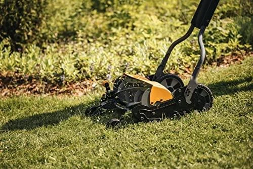 Fiskars Mechaninė vejapjovė be žolės rinktuvo StaySharp Max (1000591) 46cm