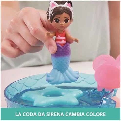 Spin Master Gabby's Dollhouse „Gabi's Cat House Pool Fun“ figūrėlių rinkinys 6067878 WB3