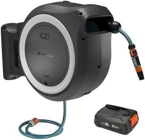 Gardena Akumuliatorinė prie sienos tvirtinama žarnos ritė PowerRoll XL, rinkinys, 35 m žarnos, baltos spalvos