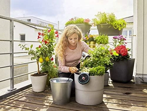 Saulės energija palaikomas rinkinys laistymui Gardena „AquaBloom“ 13300-20, 967999001
