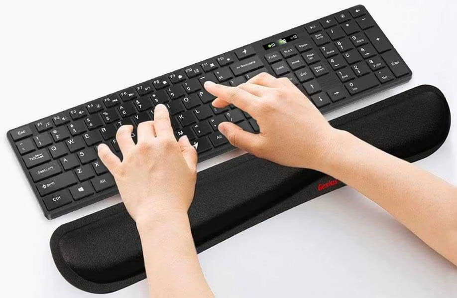 Klaviatūra „Genius G-WP 100“ riešo atrama (31250010400)