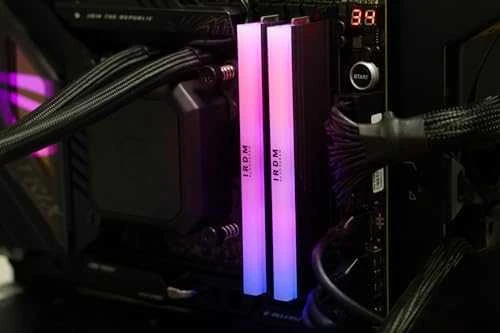Goodram IRDM RGB DDR5 IRG-60D5L30S/32GDC atminties modulis 32 GB 2 x 16 GB 6000 MHz
