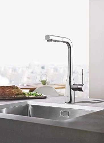 Virtuvės plautuvės maišytuvas su ištraukiama žarna Grohe Essence, 30270000, chromas