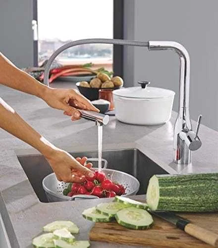 Virtuvės plautuvės maišytuvas su ištraukiama žarna Grohe Essence, 30270000, chromas