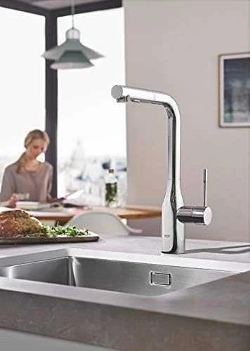 Virtuvės plautuvės maišytuvas su ištraukiama žarna Grohe Essence, 30270000, chromas
